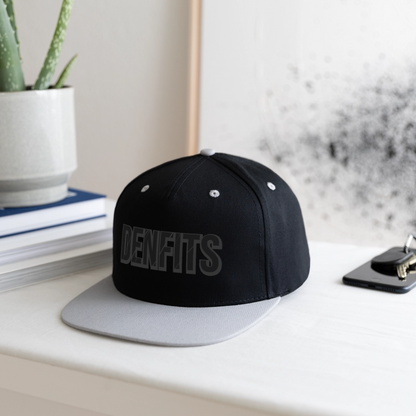 Kontrastkeps med snapback - svart/grå